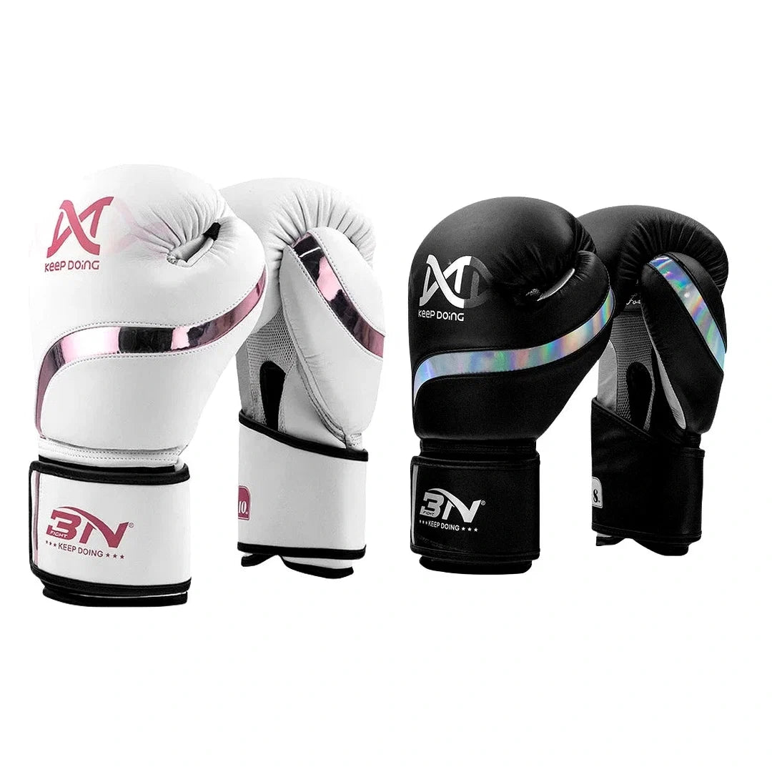 Luva de Boxe Soft Feminina Endurafit branca e preta sobre fundo branco