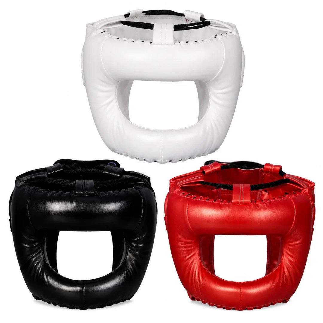 Capacete de Treino Endurafit para boxe em variantes branco, preto e vermelho sobre fundo branco