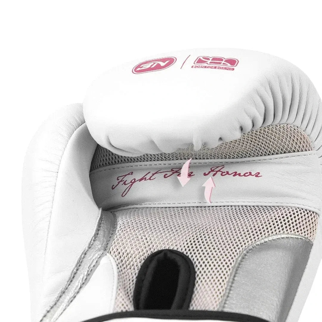 Detalhe da palma respirável da Luva de Boxe Soft Feminina Endurafit branca